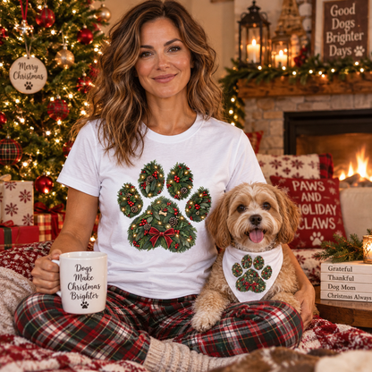 Christmas Wreath Dog Paw T-Shirt